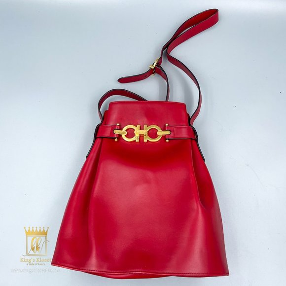 SALVATORE FERRAGAMO SHOULDER BUCKET BAG